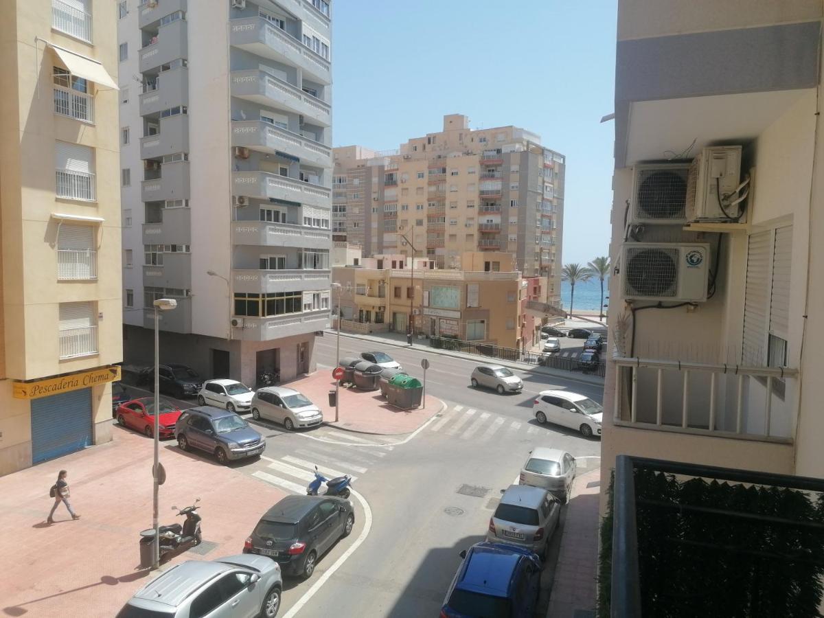 Ferienwohnung Piso Agradable Cerca De La Playa Almería Exterior foto