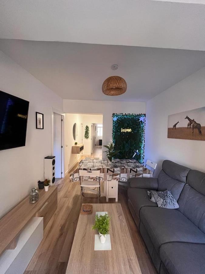 Ferienwohnung Piso Agradable Cerca De La Playa Almería Exterior foto